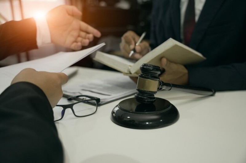 SERVIÇOS JURÍDICOS